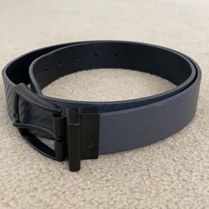 Men’s Nike Reversible Gray/Black Belt Size 34